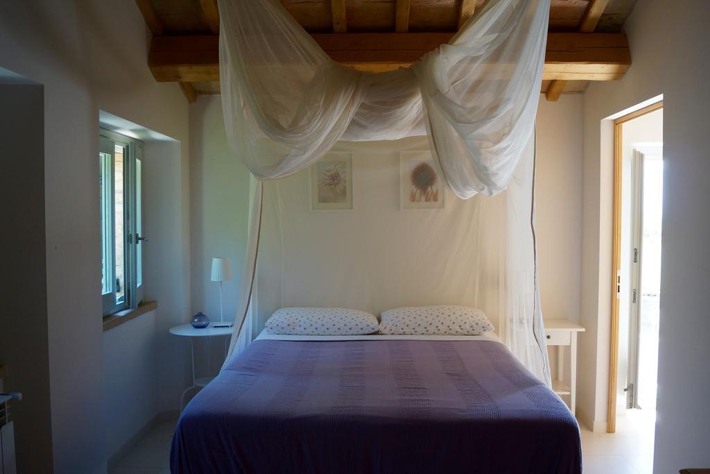 La Giravolta Country House Barchi Room photo