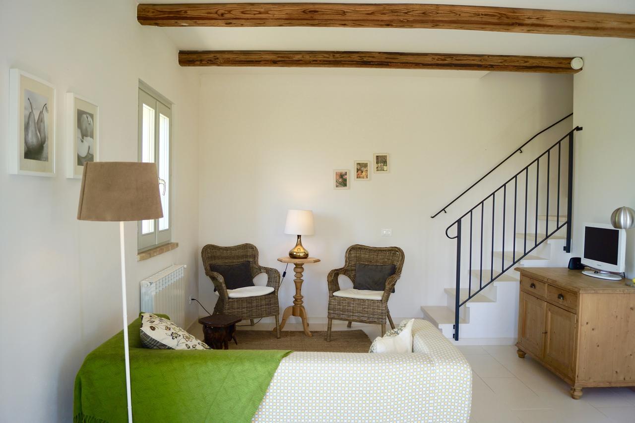 La Giravolta Country House Barchi Exterior photo